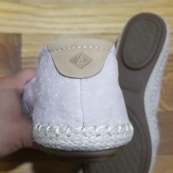 Sperry - Picture 4 of 5